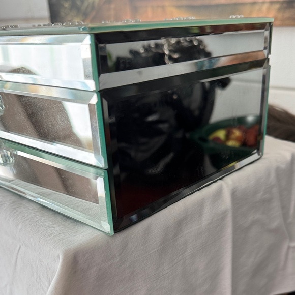 Reflective Jewelry Box with Crystal Handles - Picture 3 of 11
